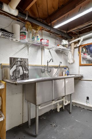 850 Wesley Chapel Rd, Sparta, TN 38583