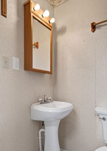 850 Wesley Chapel Rd, Sparta, TN 38583