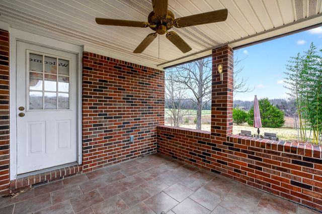 850 Wesley Chapel Rd, Sparta, TN 38583