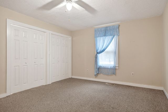 850 Wesley Chapel Rd, Sparta, TN 38583