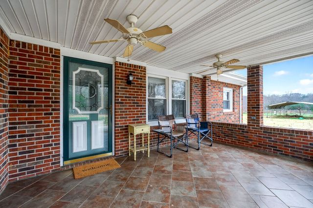 850 Wesley Chapel Rd, Sparta, TN 38583