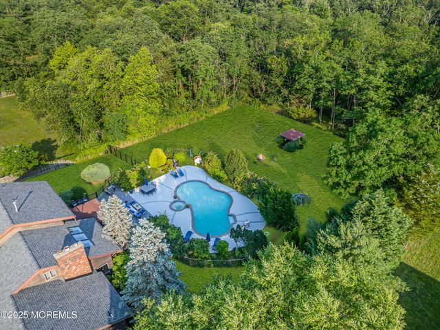 170 Riverwood Drive, Toms River, NJ 08755