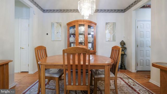 627 BELLFLOWER RD, Langhorne, PA 19047