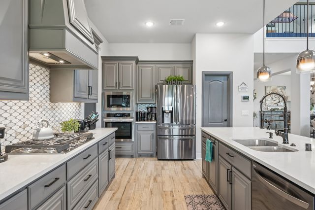 1914 Winter Court, Midlothian, TX 76065