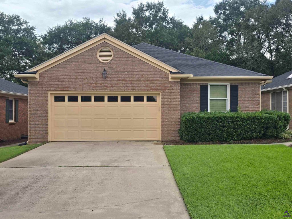 206 Echo Lane, Warner Robins, GA 31088