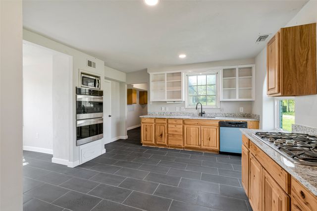 41 Kelsey Road, Denison, TX 75021