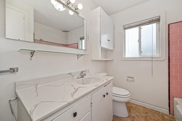 516 Acacia Ave, Manteca, CA 95336