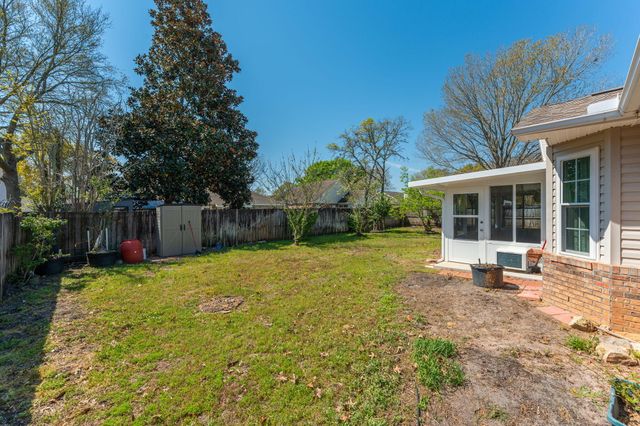 415 Whirlaway Court, Crestview, FL 32539