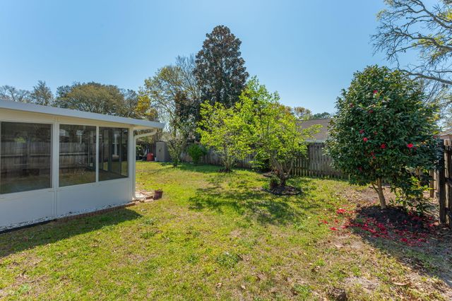 415 Whirlaway Court, Crestview, FL 32539