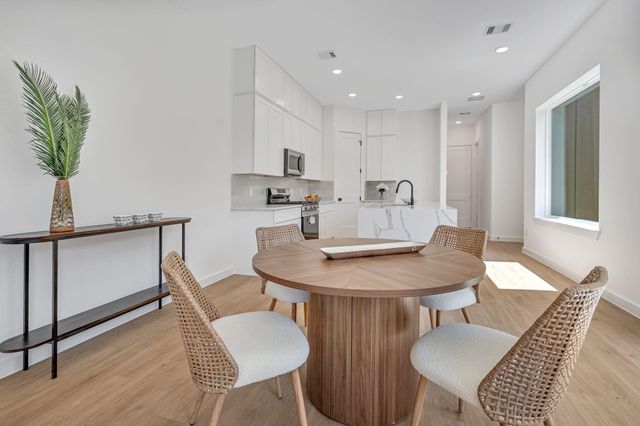 3620 Sauer Street B, Houston, TX 77004