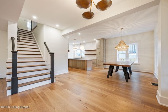 2325 Carolina Ave, Louisville, KY 40205