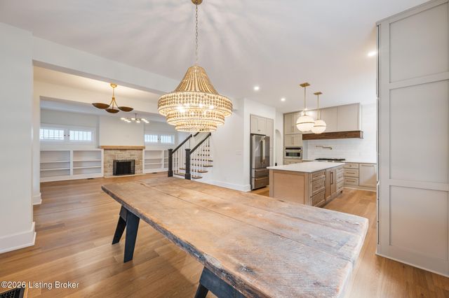 2325 Carolina Ave, Louisville, KY 40205