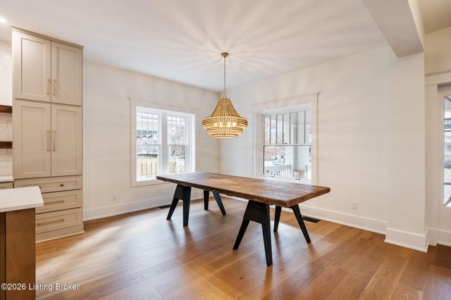 2325 Carolina Ave, Louisville, KY 40205