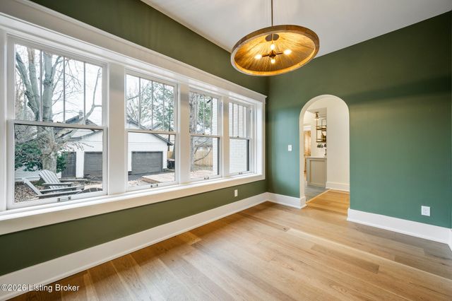 2325 Carolina Ave, Louisville, KY 40205