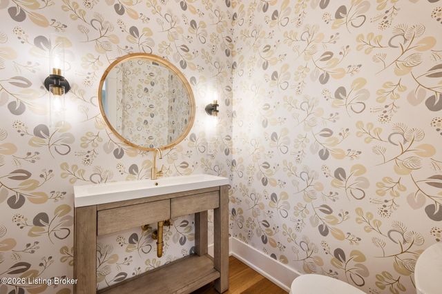 2325 Carolina Ave, Louisville, KY 40205