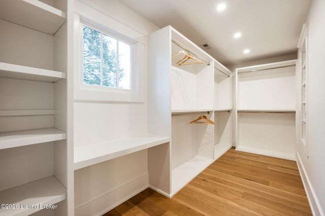 2325 Carolina Ave, Louisville, KY 40205