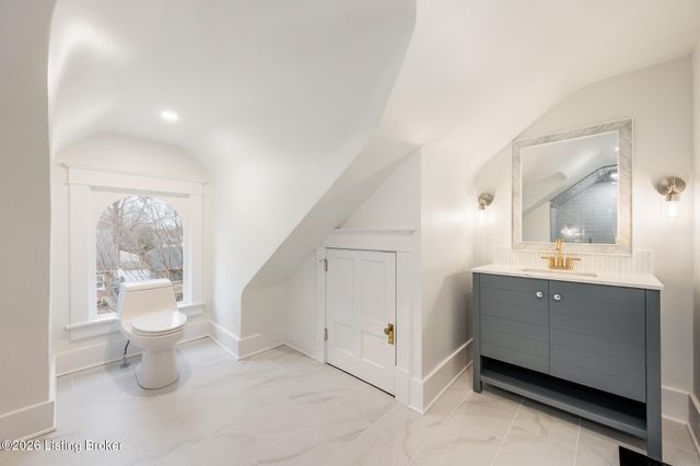 2325 Carolina Ave, Louisville, KY 40205