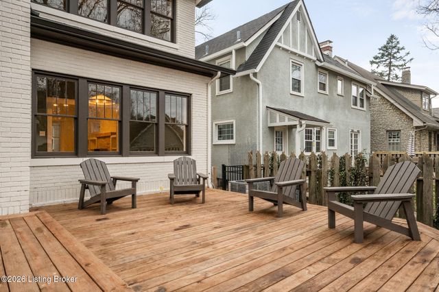 2325 Carolina Ave, Louisville, KY 40205