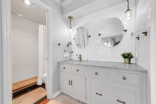 10588 High Hollows Drive 281, Dallas, TX 75230