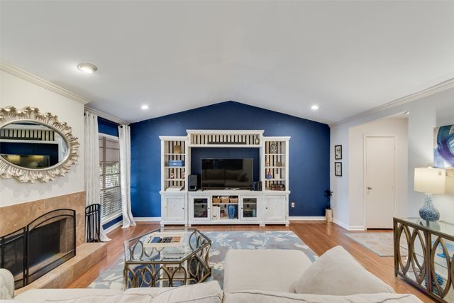 10588 High Hollows Drive 281, Dallas, TX 75230