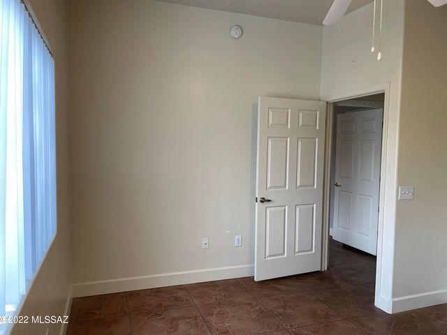 1049 N Pressyc Place, Tucson, AZ 85710