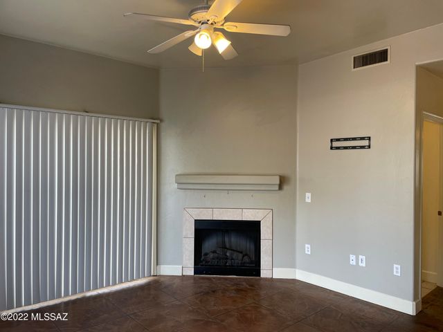 1049 N Pressyc Place, Tucson, AZ 85710