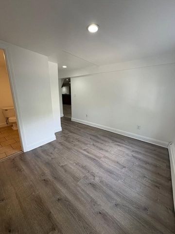 34 Franklin Ave 11, Revere, MA 02151