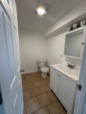 34 Franklin Ave 11, Revere, MA 02151