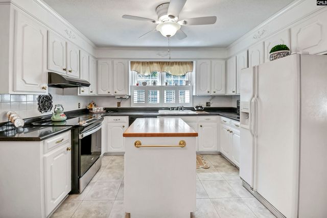 16 Cedar Drive, Lugoff, SC 29078