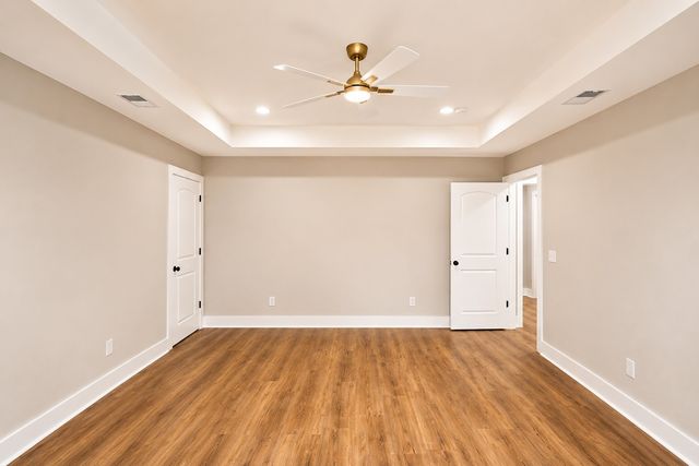 108 Phillips Rd, Charlotte, TN 37036