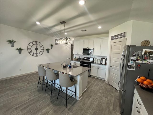 827 Teal Moon Drive, Rosharon, TX 77583