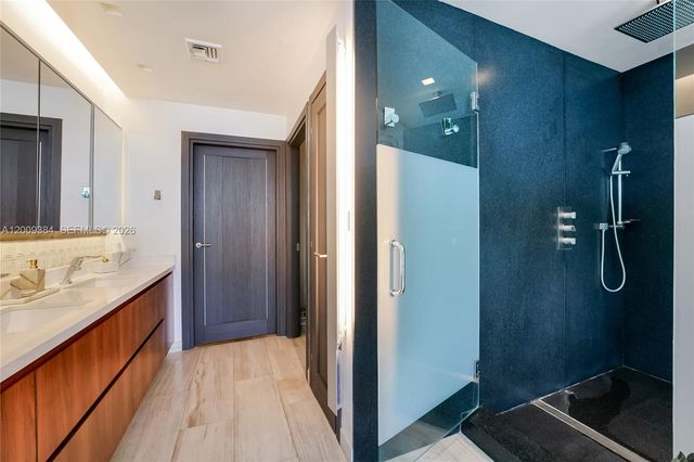 2020 N Bayshore Dr 3902, Miami, FL 33137