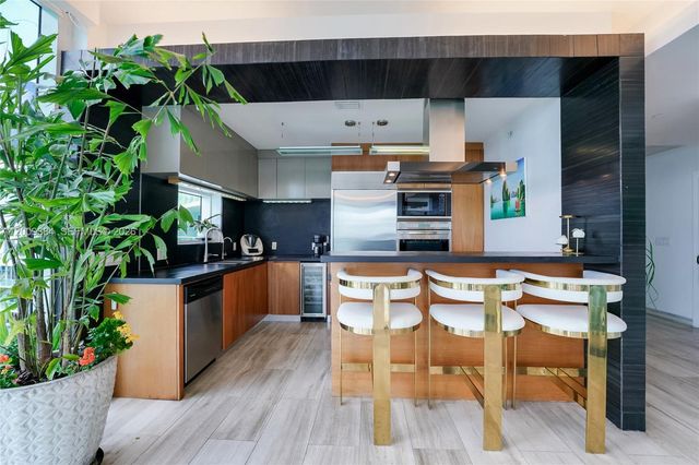 2020 N Bayshore Dr 3902, Miami, FL 33137