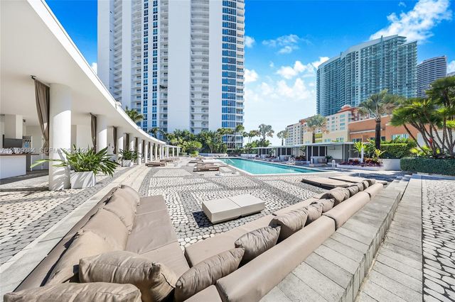 2020 N Bayshore Dr 3902, Miami, FL 33137