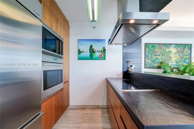 2020 N Bayshore Dr 3902, Miami, FL 33137