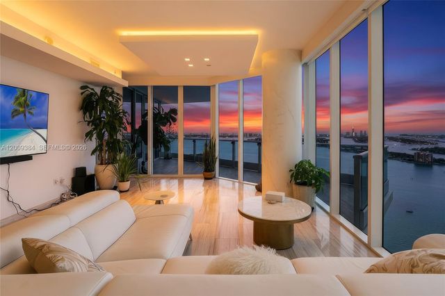 2020 N Bayshore Dr 3902, Miami, FL 33137