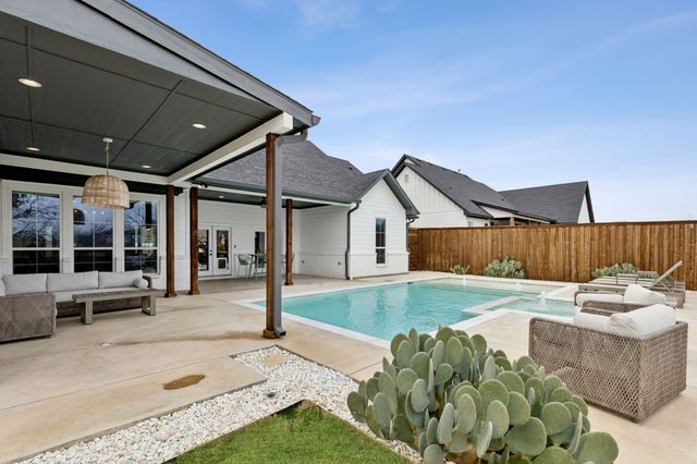 6439 Leppee Way, Fort Worth, TX 76126