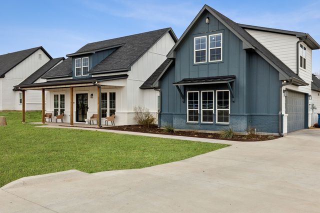 6439 Leppee Way, Fort Worth, TX 76126