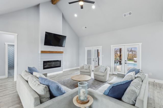 6439 Leppee Way, Fort Worth, TX 76126