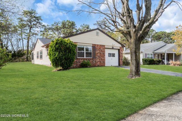 12 Nautilus Drive, Brick, NJ 08723