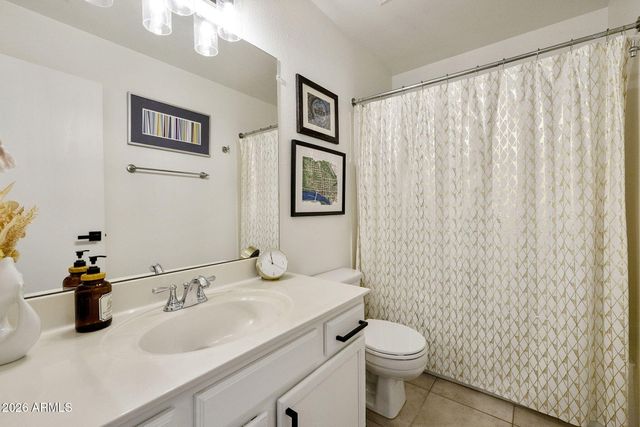 4373 E COOLBROOK Avenue, Phoenix, AZ 85032