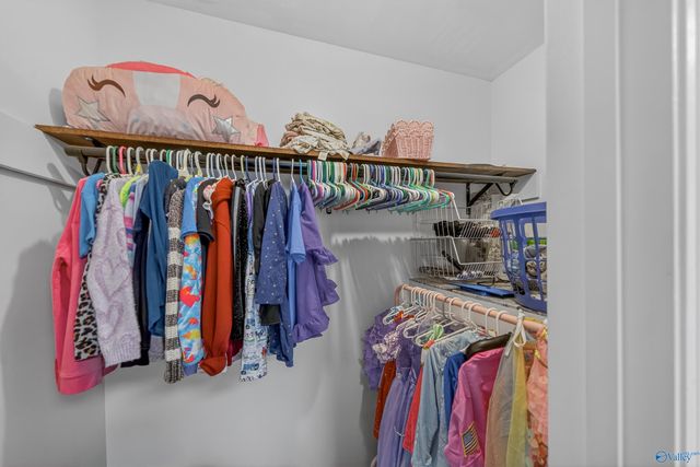 23706 Laura Leigh Lane, Athens, AL 35613