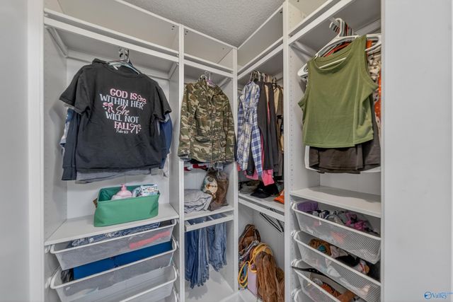 23706 Laura Leigh Lane, Athens, AL 35613