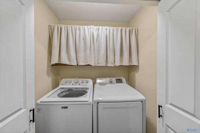 23706 Laura Leigh Lane, Athens, AL 35613