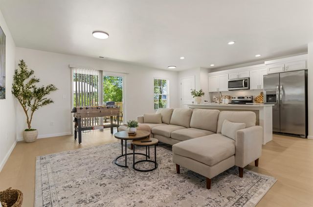 467 Breeze Street, Spartanburg, SC 29301