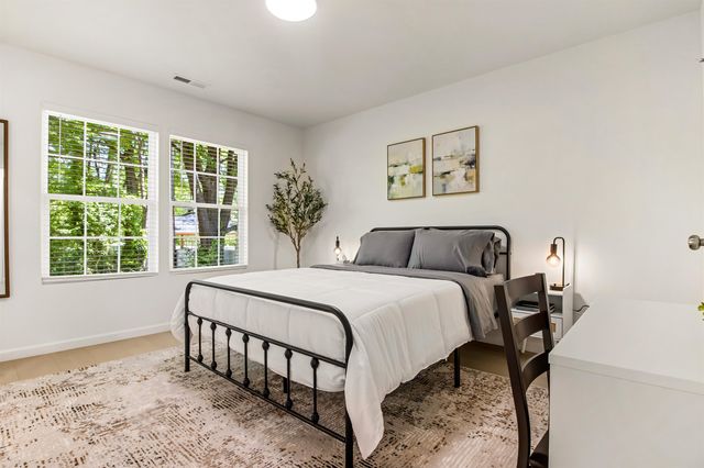 467 Breeze Street, Spartanburg, SC 29301