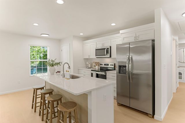 467 Breeze Street, Spartanburg, SC 29301