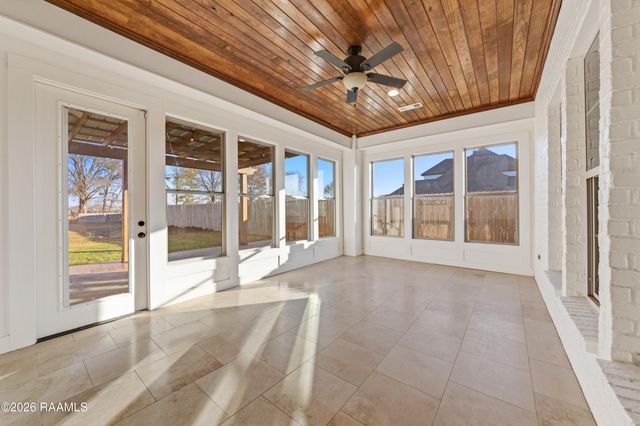 209 Psalm Court, Youngsville, LA 70592
