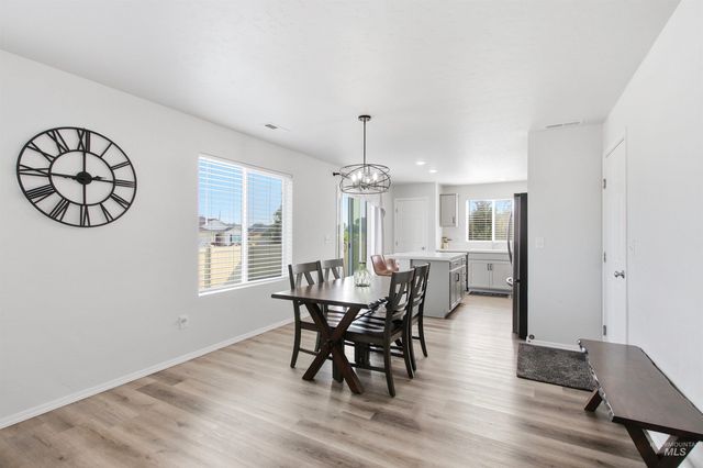 12352 Nantes Ct, Caldwell, ID 83607