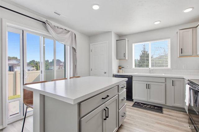 12352 Nantes Ct, Caldwell, ID 83607